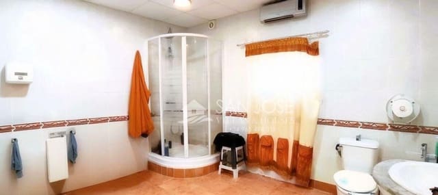 Chalet de 3 habitaciones en Monóvar / Monóver en venta con piscina - 190.000 € (Ref: 9240267)