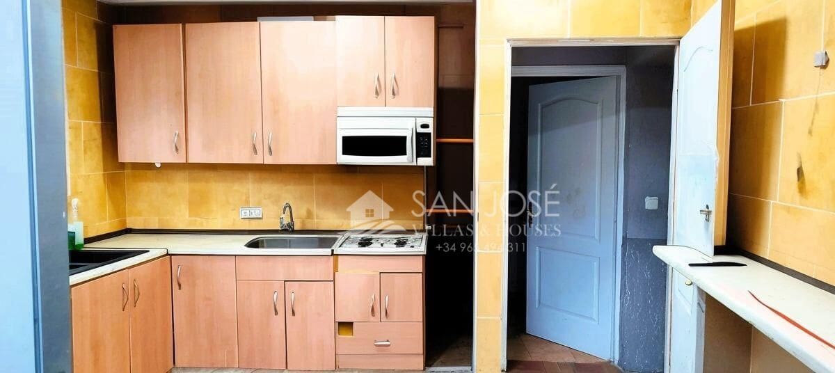 Chalet de 3 habitaciones en Monóvar / Monóver en venta con piscina - 190.000 € (Ref: 9240267)