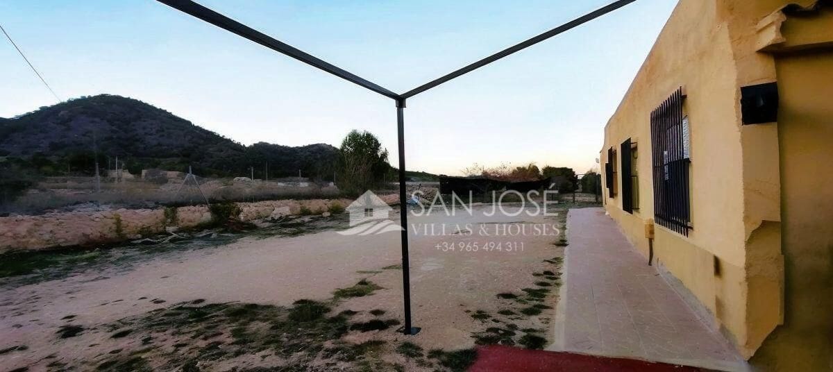 Chalet de 3 habitaciones en Monóvar / Monóver en venta con piscina - 190.000 € (Ref: 9240267)