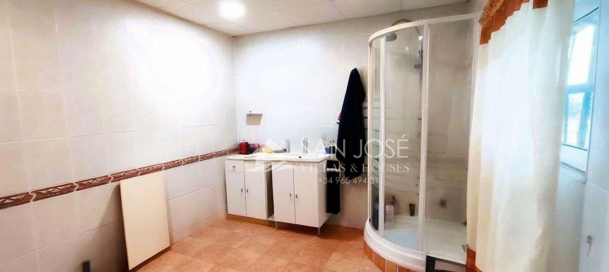 Chalet de 3 habitaciones en Monóvar / Monóver en venta con piscina - 190.000 € (Ref: 9240267)
