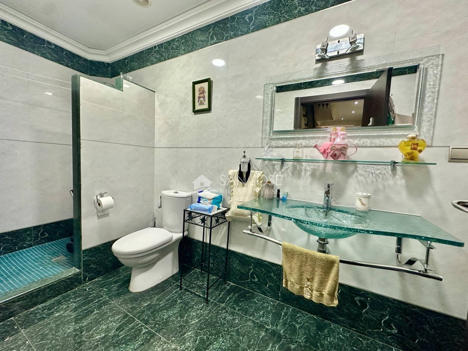 4 soveværelse Byhus til salg i Aspe - € 420.000 (Ref: 9240271)