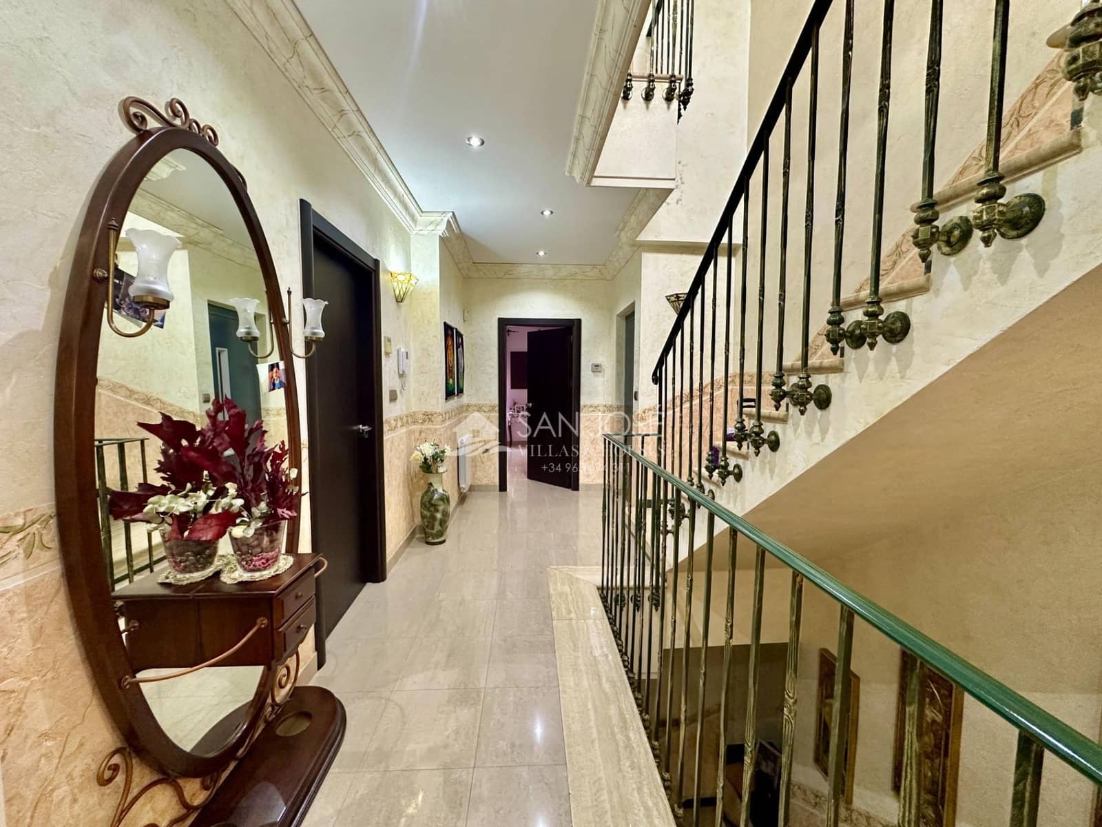 4 soveværelse Byhus til salg i Aspe - € 420.000 (Ref: 9240271)