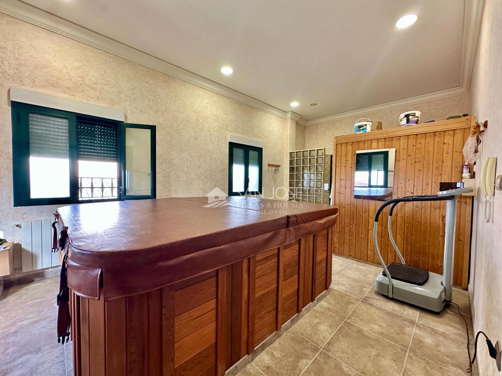 4 soveværelse Byhus til salg i Aspe - € 420.000 (Ref: 9240271)