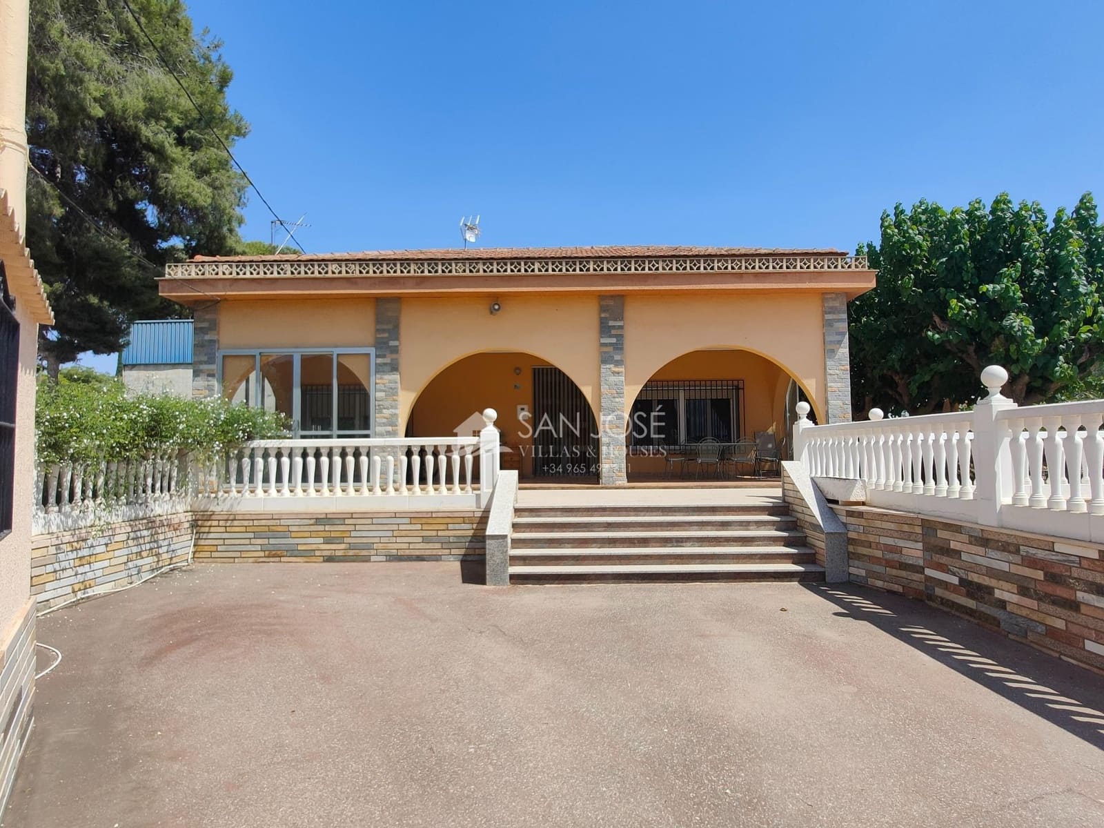 6 soveværelse Villa til salg i Novelda med swimmingpool - € 310.890 (Ref: 9243248)