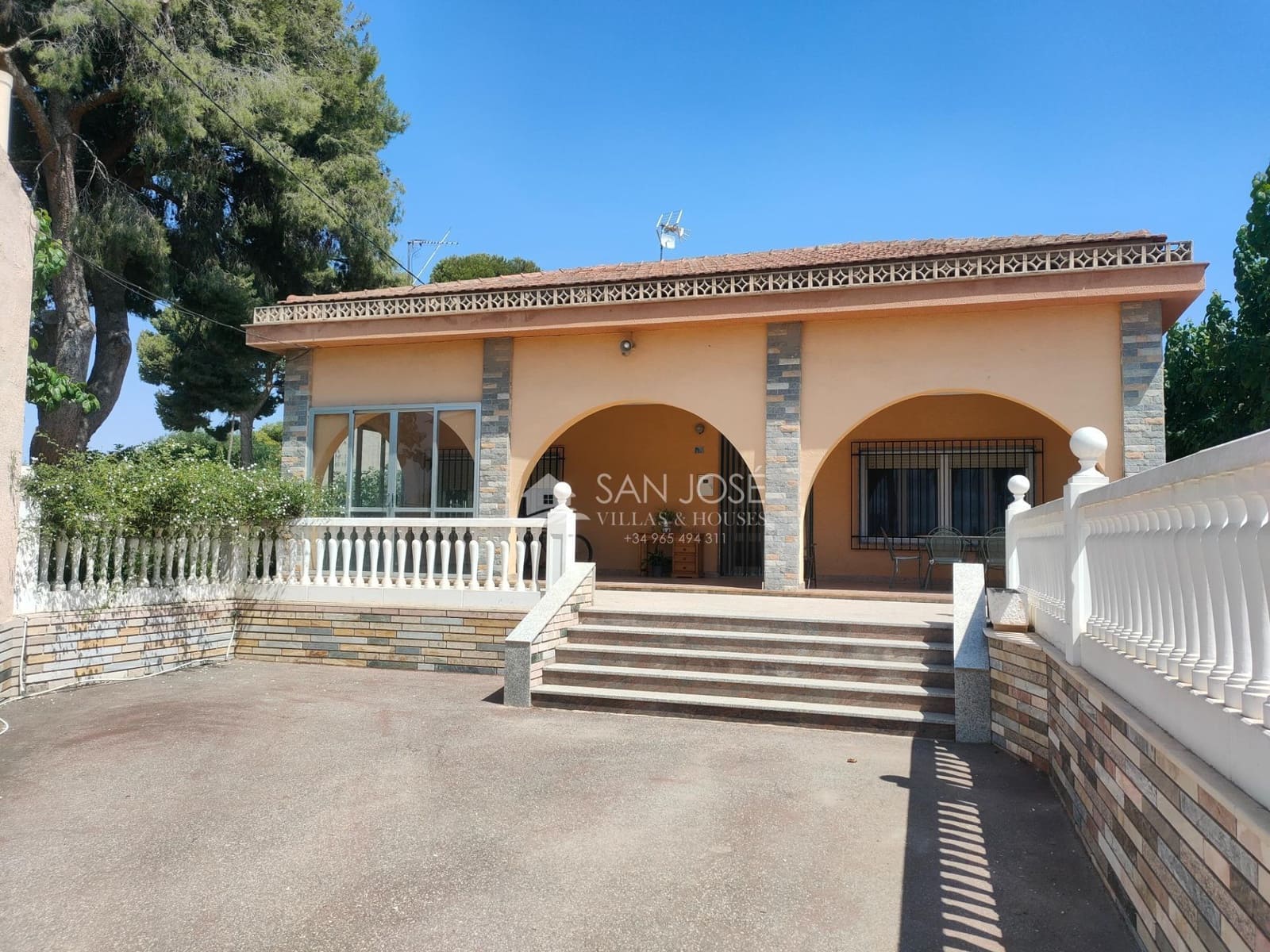 6 soveværelse Villa til salg i Novelda med swimmingpool - € 310.890 (Ref: 9243248)