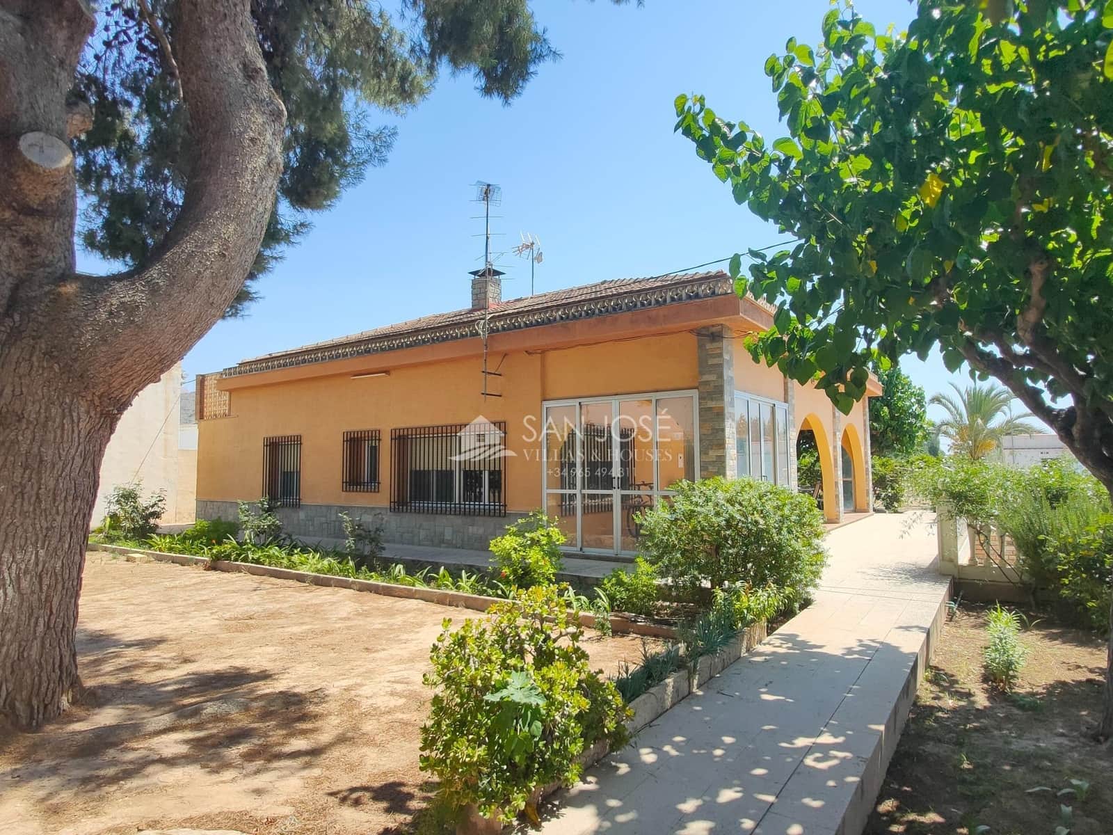 6 soveværelse Villa til salg i Novelda med swimmingpool - € 310.890 (Ref: 9243248)