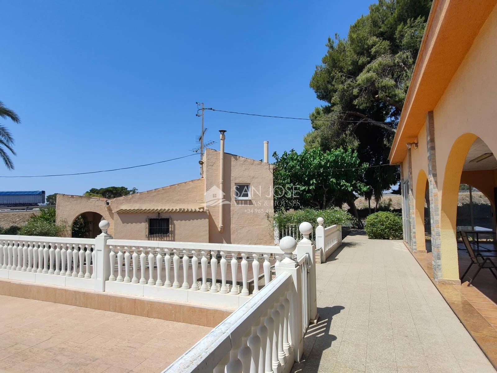 6 soveværelse Villa til salg i Novelda med swimmingpool - € 310.890 (Ref: 9243248)