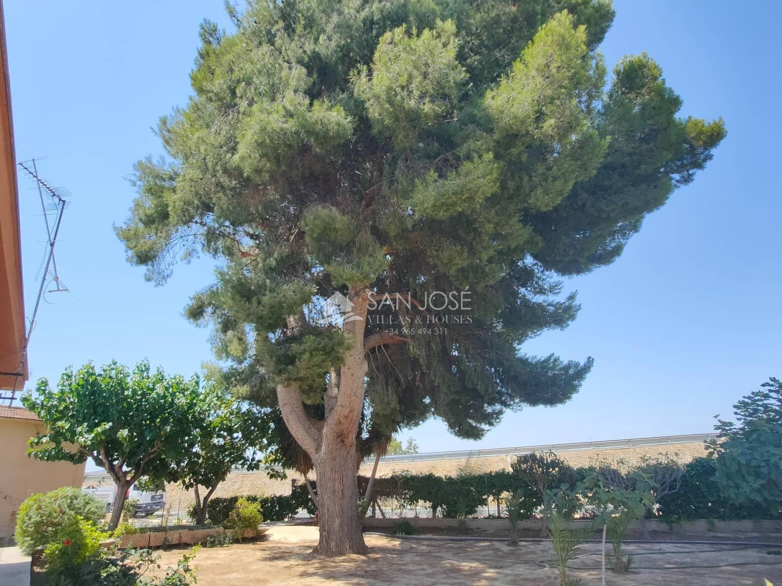 6 soveværelse Villa til salg i Novelda med swimmingpool - € 310.890 (Ref: 9243248)