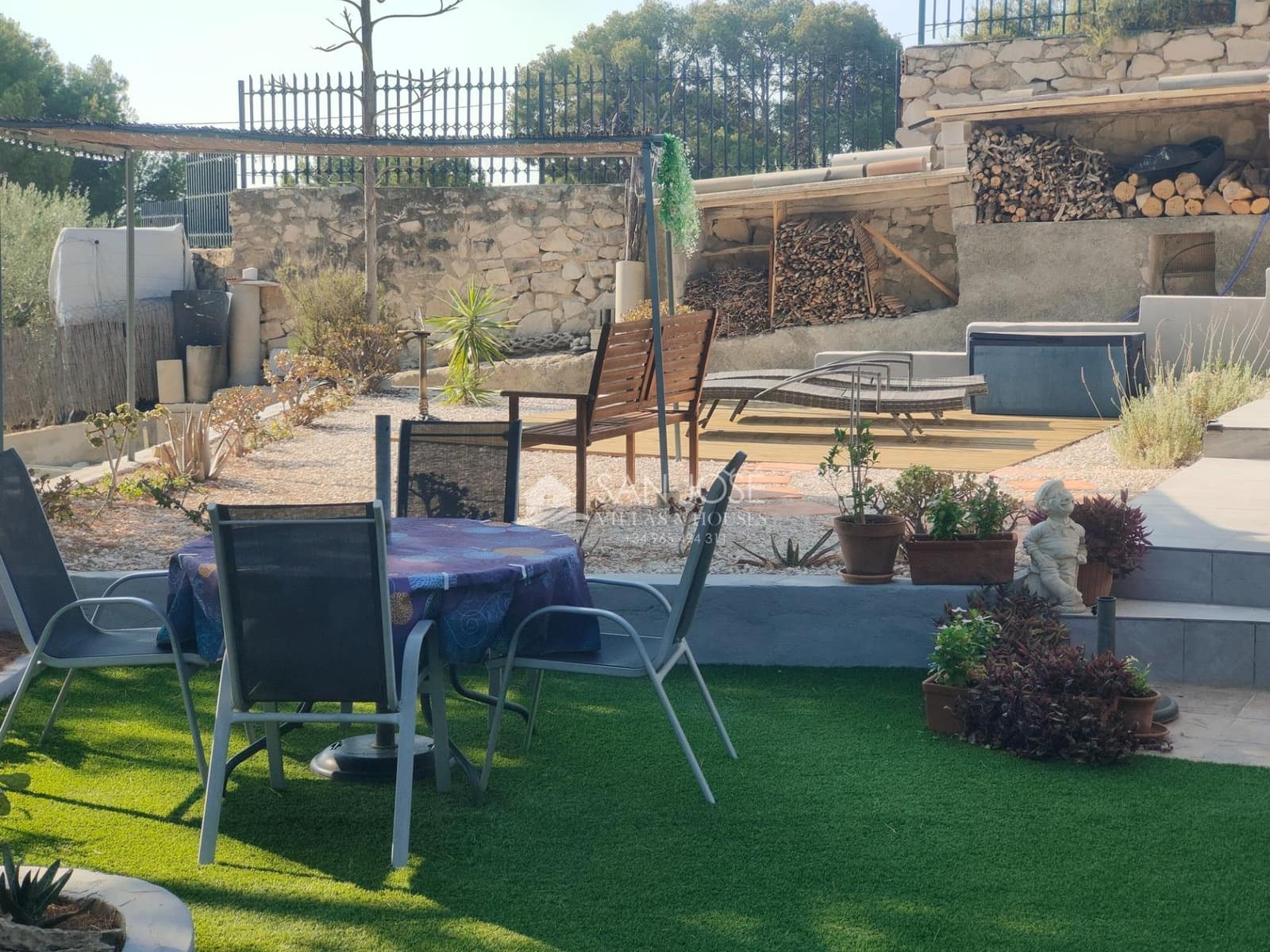 Chalet de 4 habitaciones en Elche / Elx en venta - 310.000 € (Ref: 9252287)