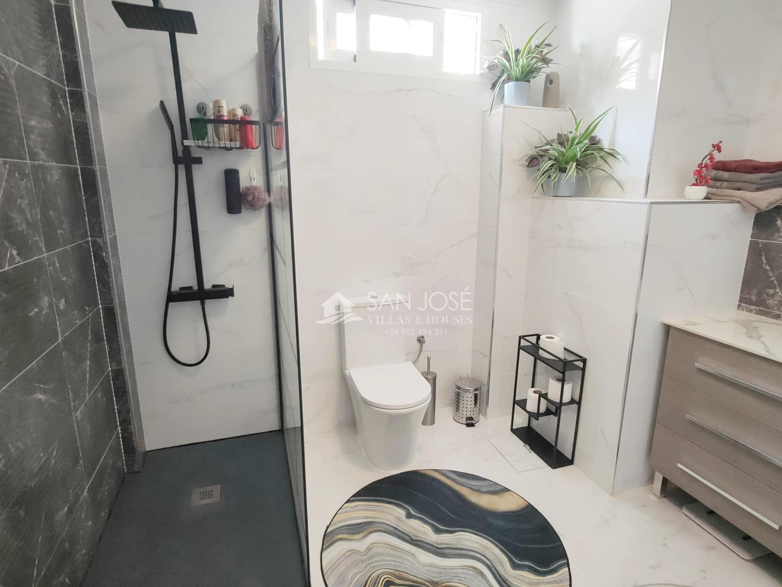 Chalet de 4 habitaciones en Elche / Elx en venta - 310.000 € (Ref: 9252287)