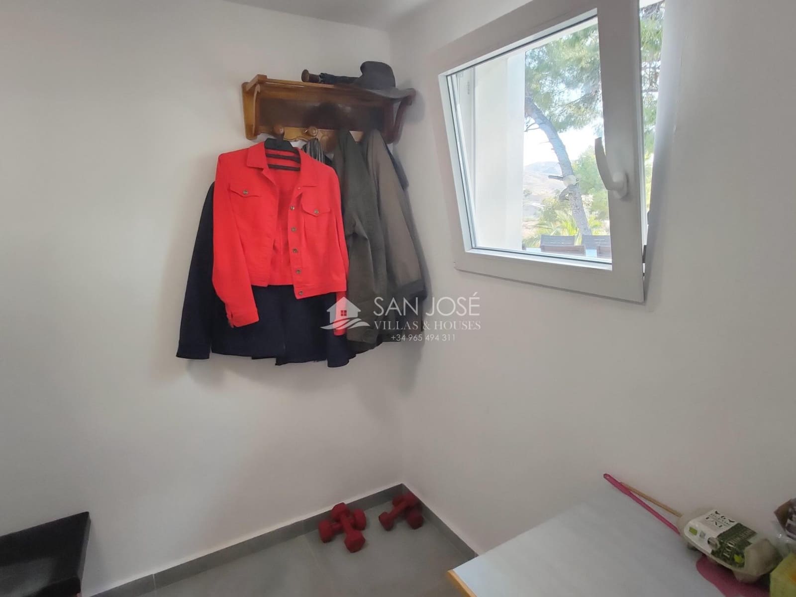 Chalet de 4 habitaciones en Elche / Elx en venta - 310.000 € (Ref: 9252287)