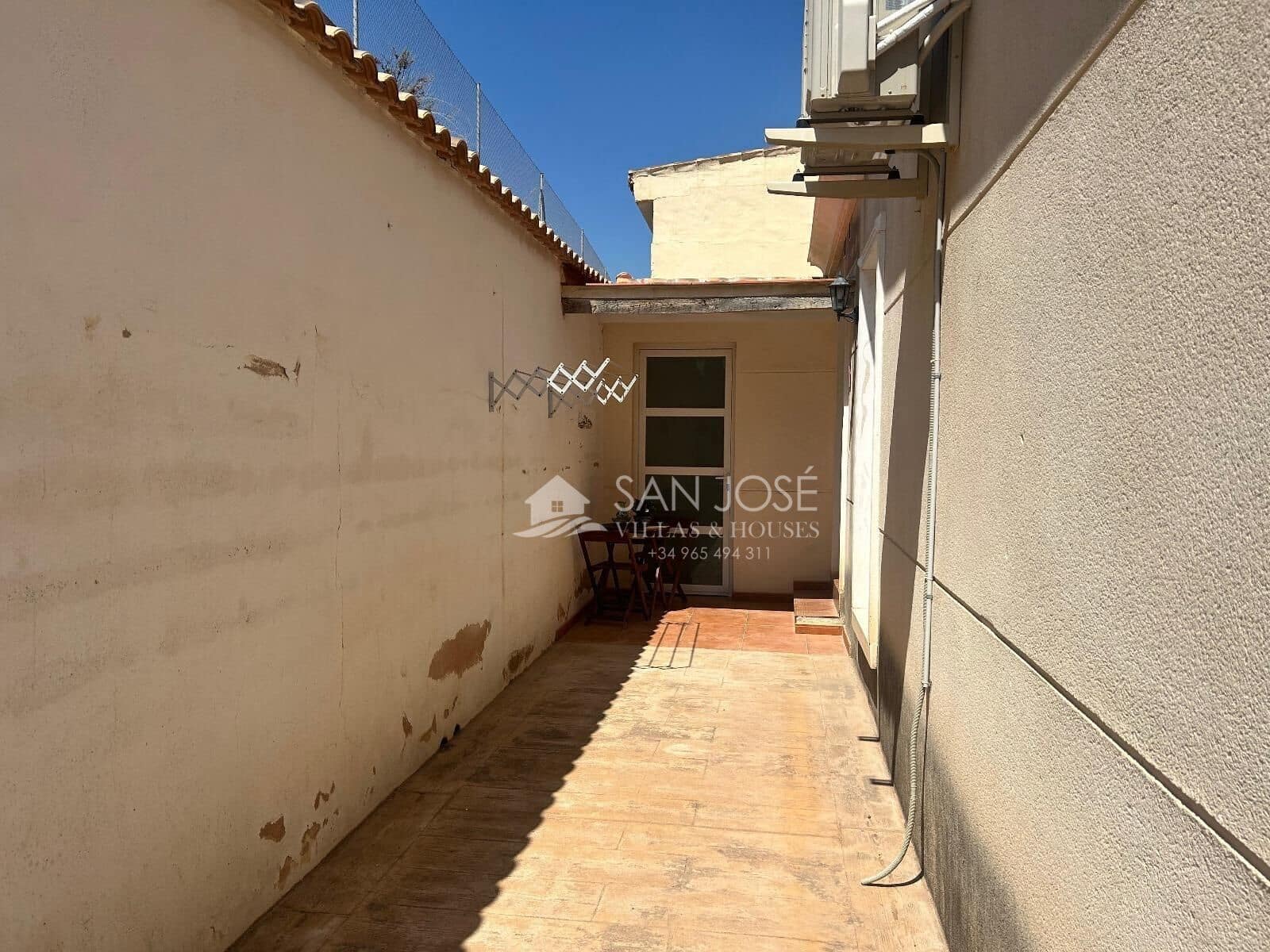 Chalet de 3 habitaciones en Aspe en venta con piscina garaje - 295.000 € (Ref: 9266516)