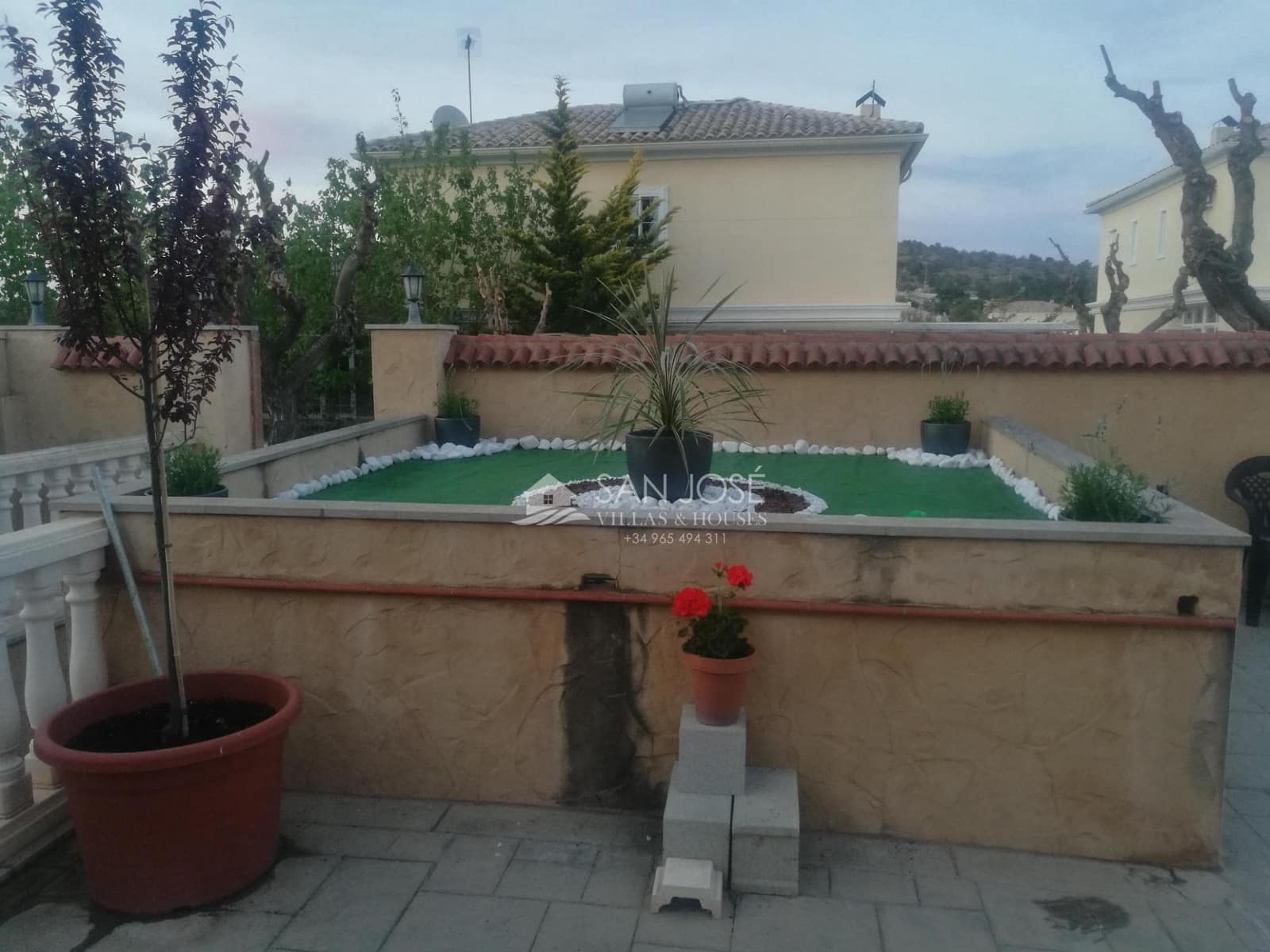 Chalet de 3 habitaciones en Aspe en venta con piscina garaje - 295.000 € (Ref: 9266516)