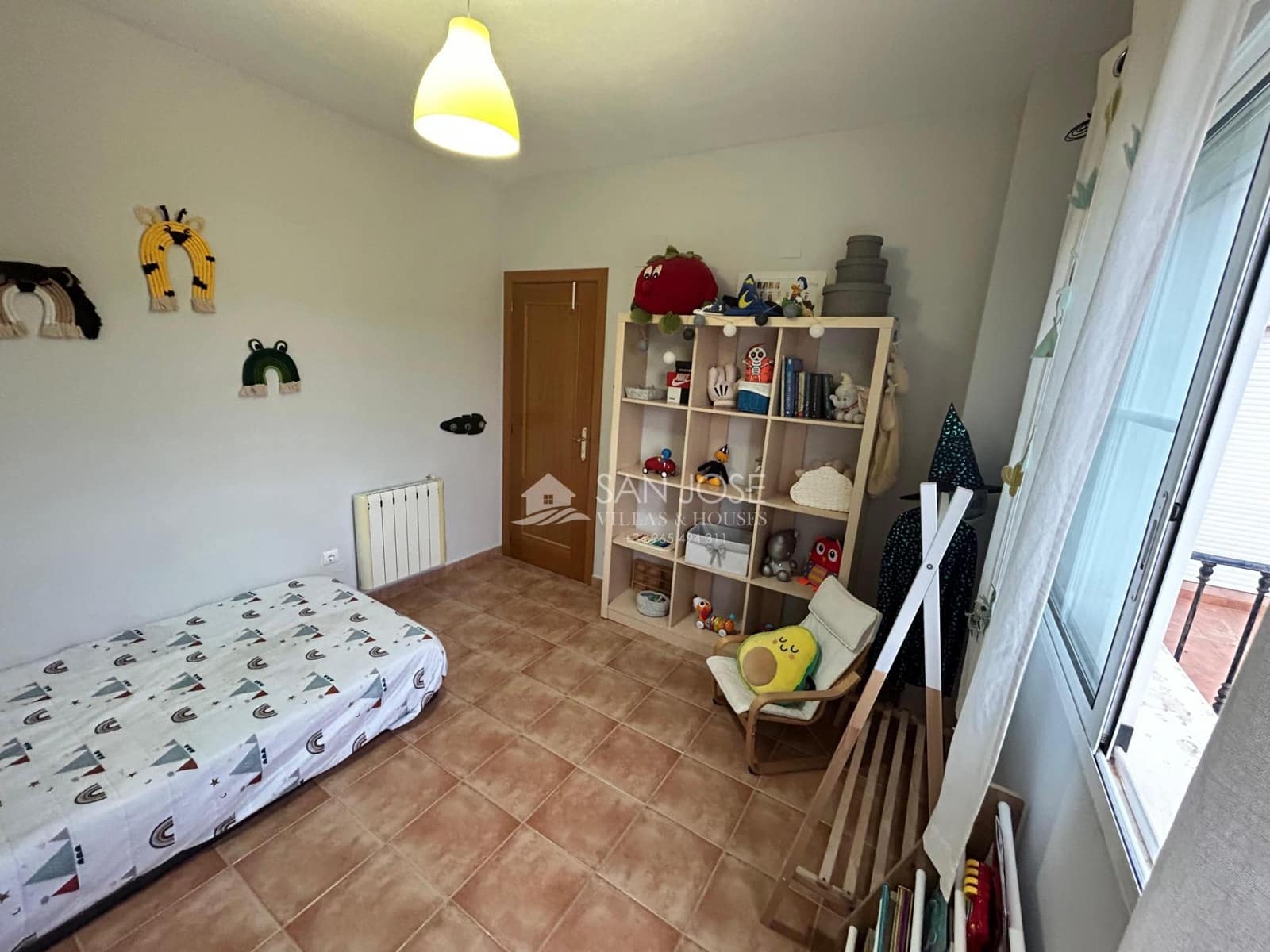 Chalet de 3 habitaciones en Aspe en venta con piscina garaje - 295.000 € (Ref: 9266516)