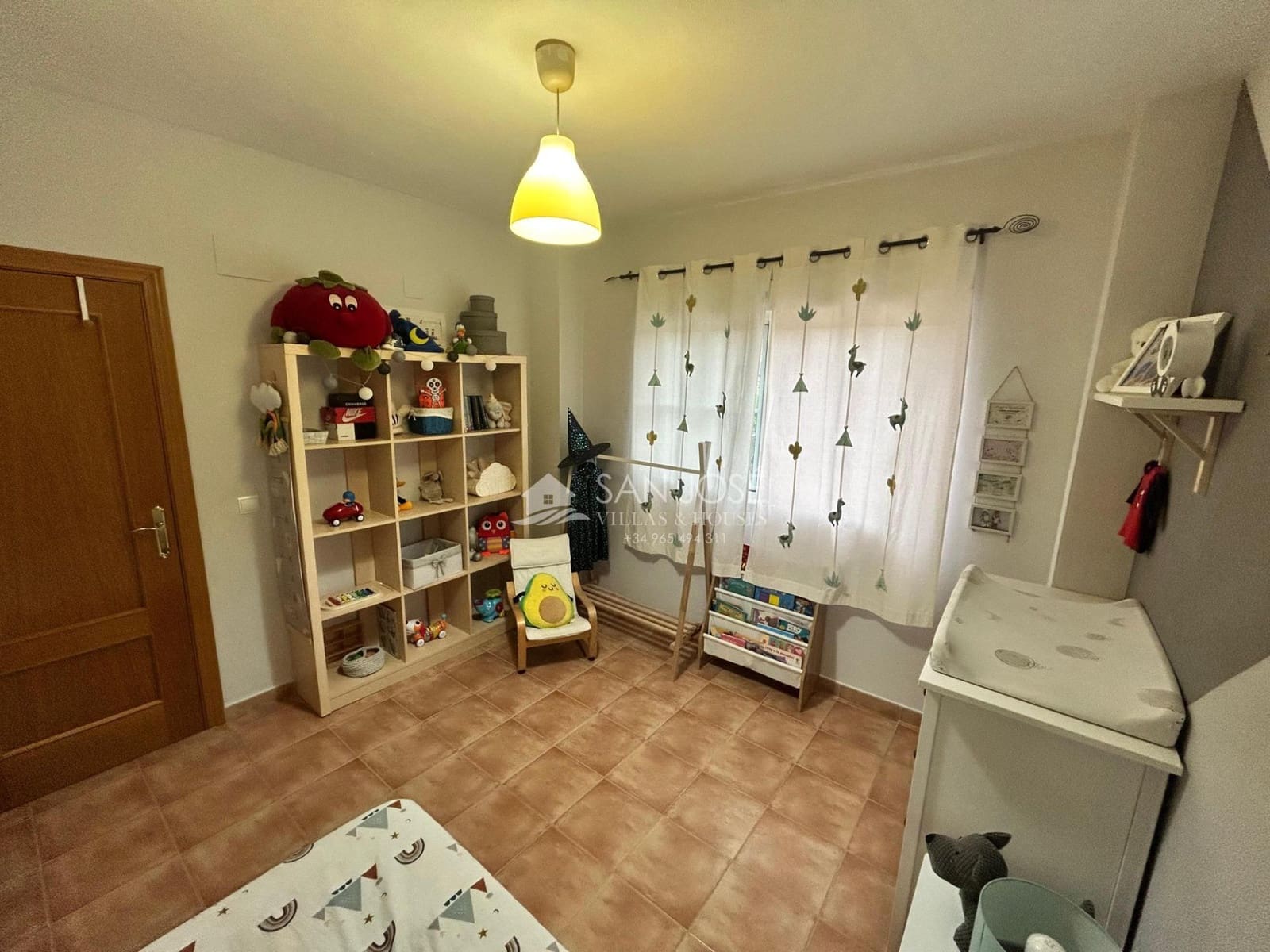 Chalet de 3 habitaciones en Aspe en venta con piscina garaje - 295.000 € (Ref: 9266516)