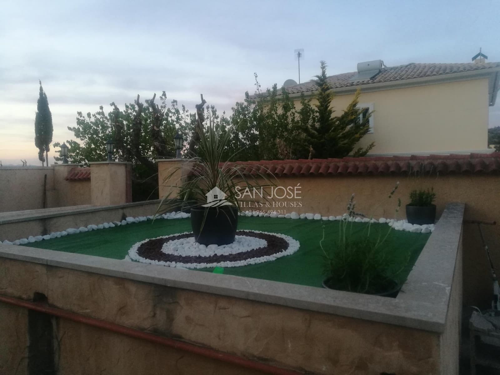 Chalet de 3 habitaciones en Aspe en venta con piscina garaje - 295.000 € (Ref: 9266516)