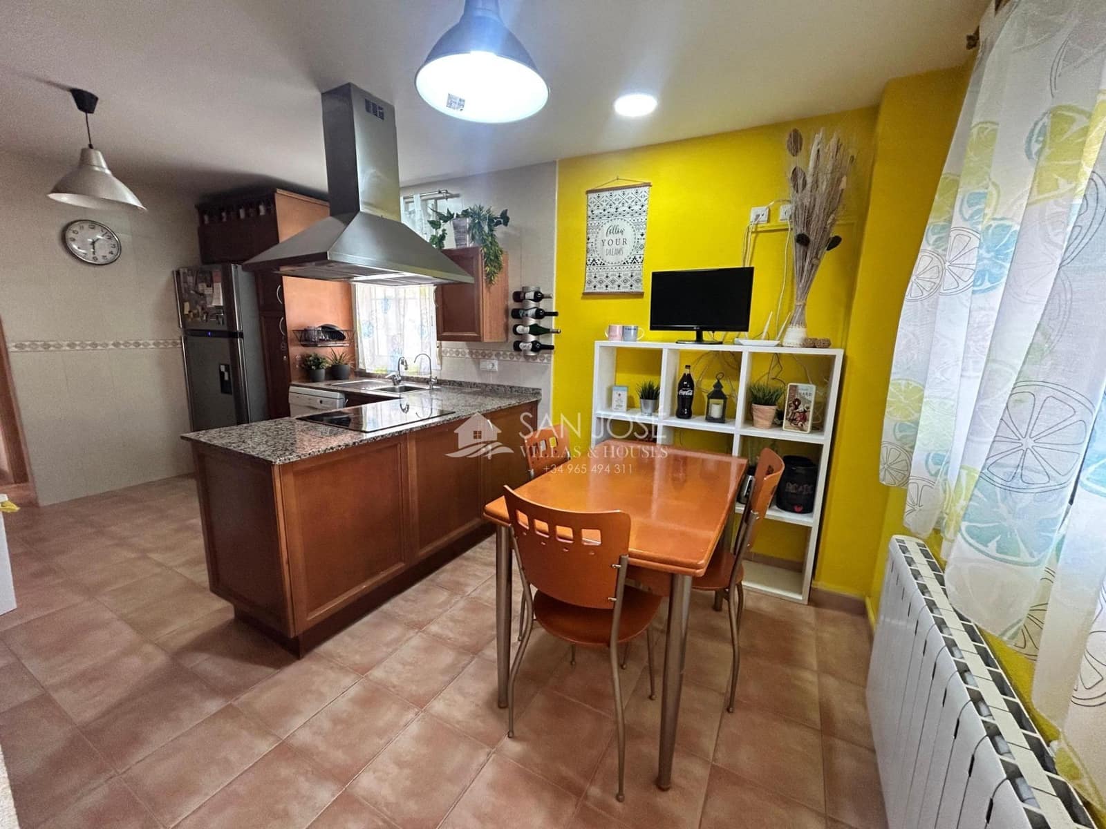 Chalet de 3 habitaciones en Aspe en venta con piscina garaje - 295.000 € (Ref: 9266516)