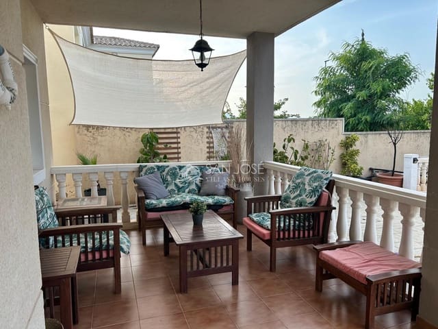 Chalet de 3 habitaciones en Aspe en venta con piscina garaje - 295.000 € (Ref: 9266516)