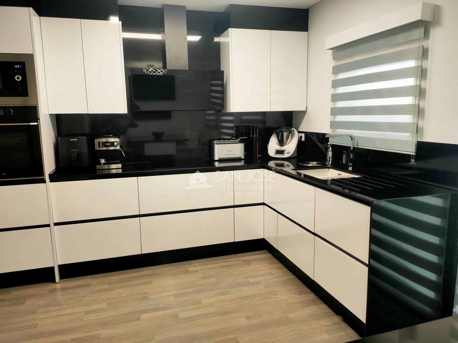 3 bedroom Bungalow for sale in Aspe with garage - € 320,000 (Ref: 9272474)