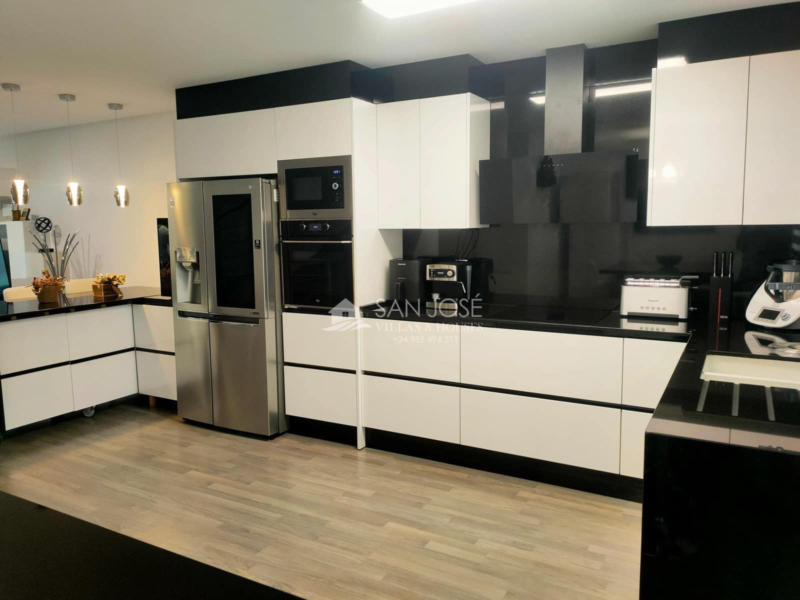3 bedroom Bungalow for sale in Aspe with garage - € 320,000 (Ref: 9272474)