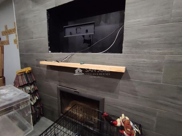 5 bedroom Townhouse for sale in Novelda with garage - € 220,000 (Ref: 9311093)