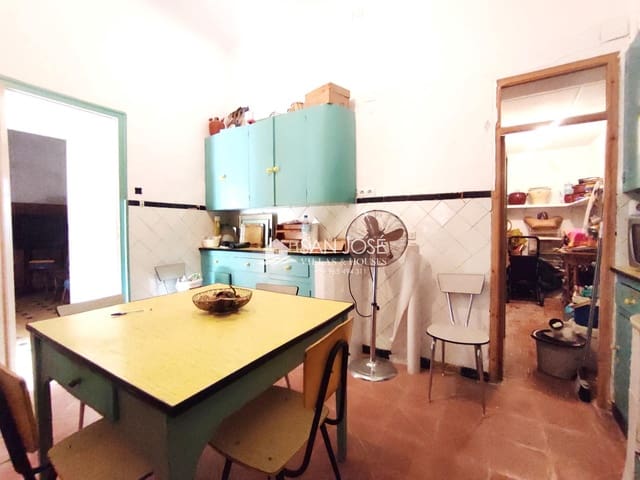 7 quarto Casa em Banda para venda em Monforte del Cid com garagem - 187 000 € (Ref: 9311094)