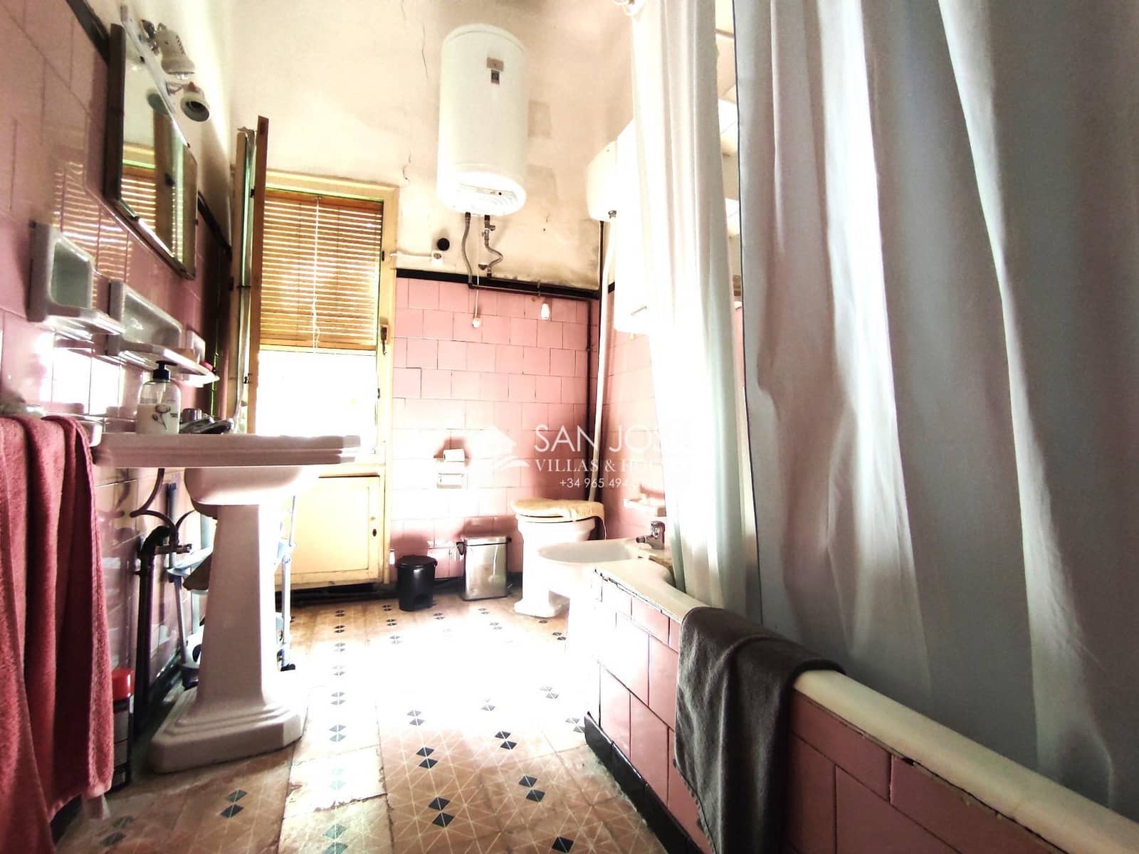 7 soveværelse Byhus til salg i Monforte del Cid med garage - € 187.000 (Ref: 9311094)