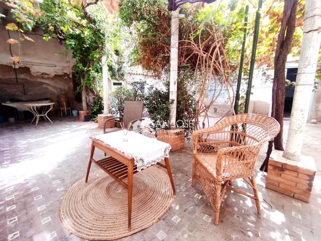 7 quarto Casa em Banda para venda em Monforte del Cid com garagem - 187 000 € (Ref: 9311094)