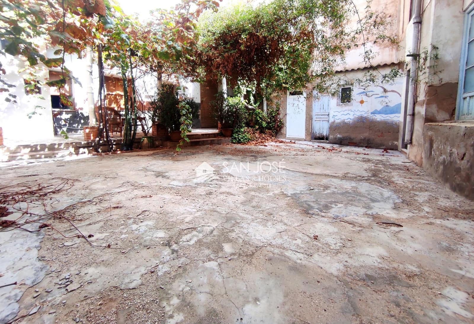 7 soveværelse Byhus til salg i Monforte del Cid med garage - € 187.000 (Ref: 9311094)