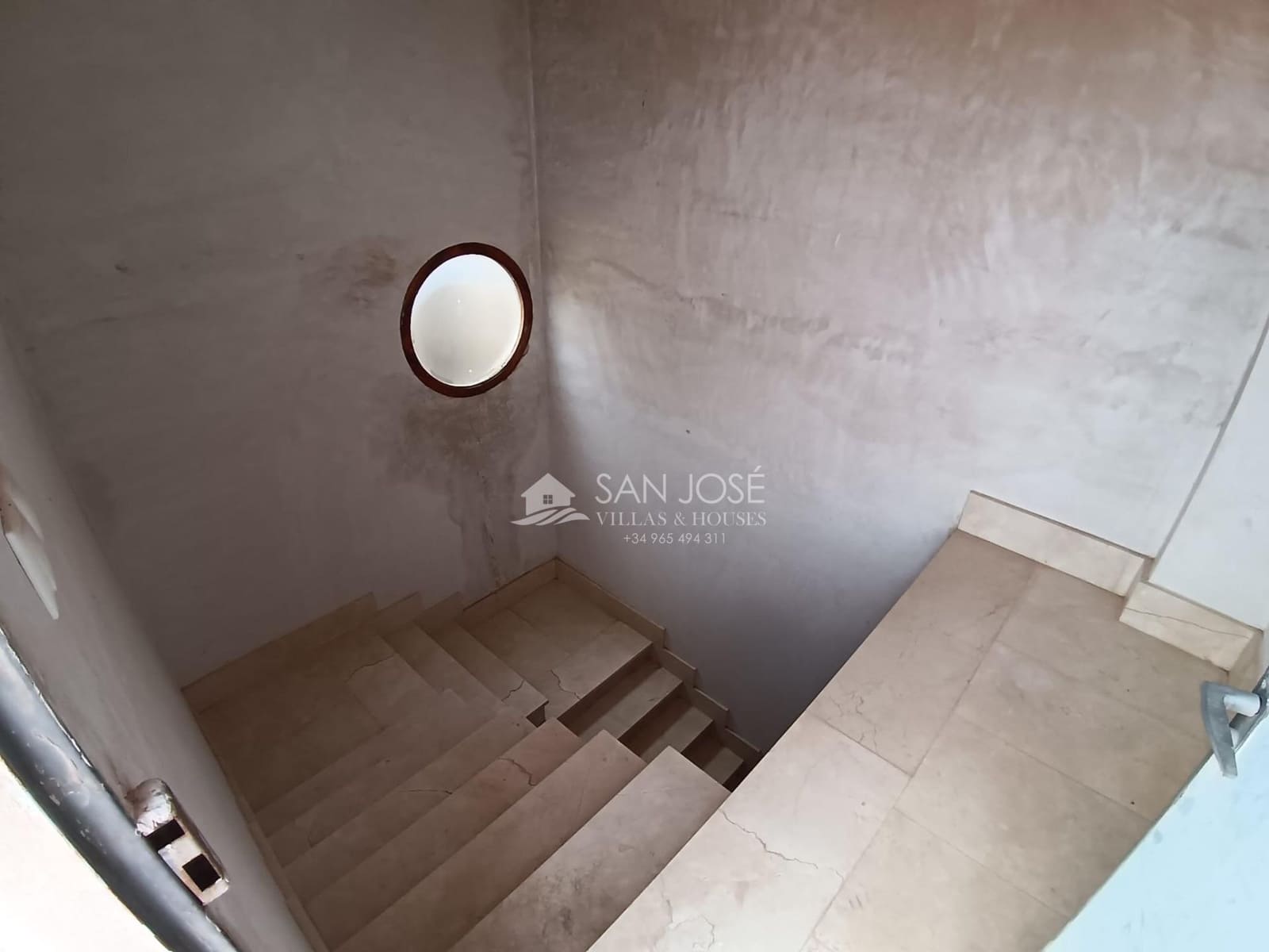 8 camera da letto Commerciale in vendita in Monforte del Cid con garage - 331.000 € (Rif: 9311095)