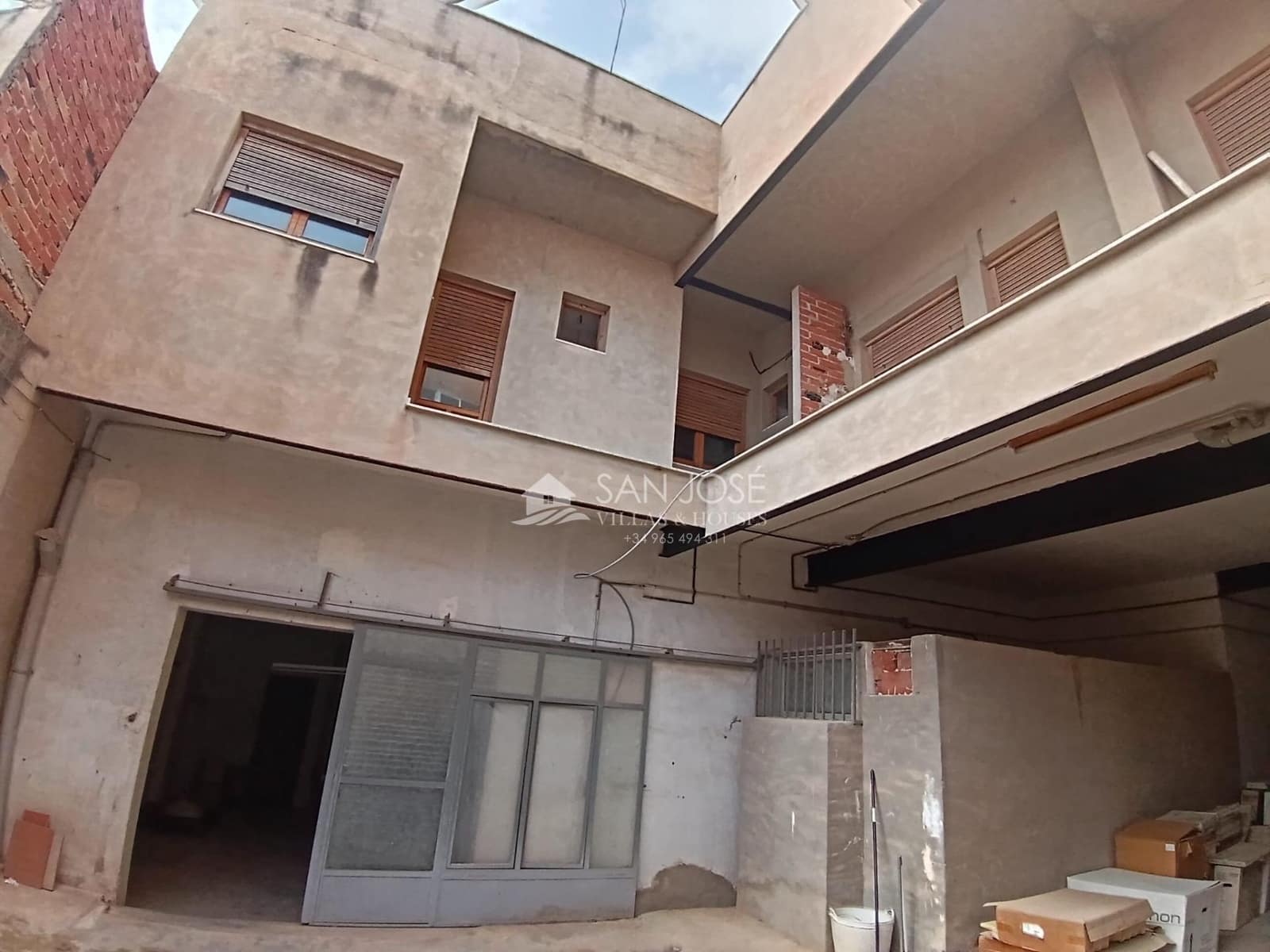 8 camera da letto Commerciale in vendita in Monforte del Cid con garage - 331.000 € (Rif: 9311095)