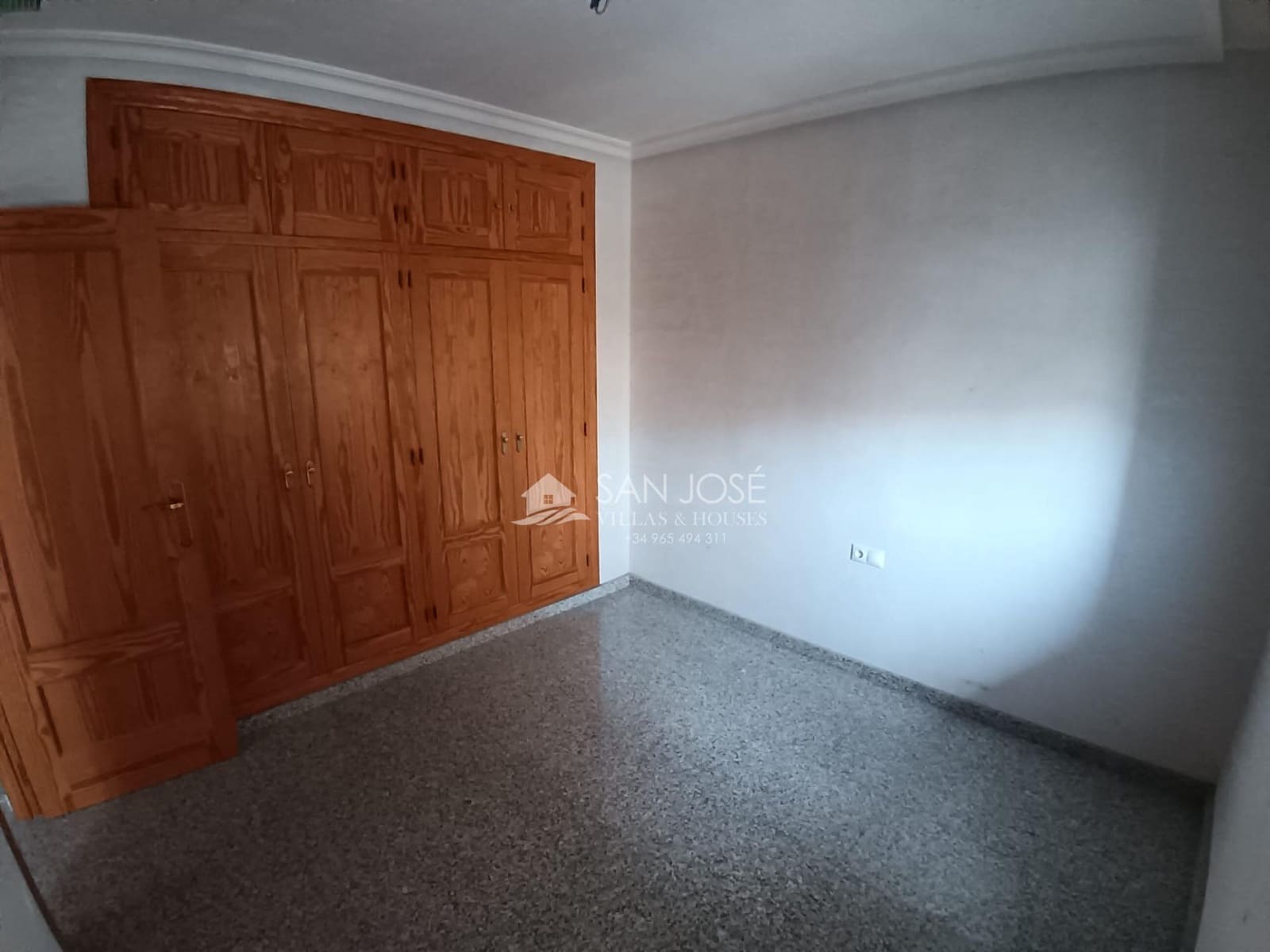 8 camera da letto Commerciale in vendita in Monforte del Cid con garage - 331.000 € (Rif: 9311095)