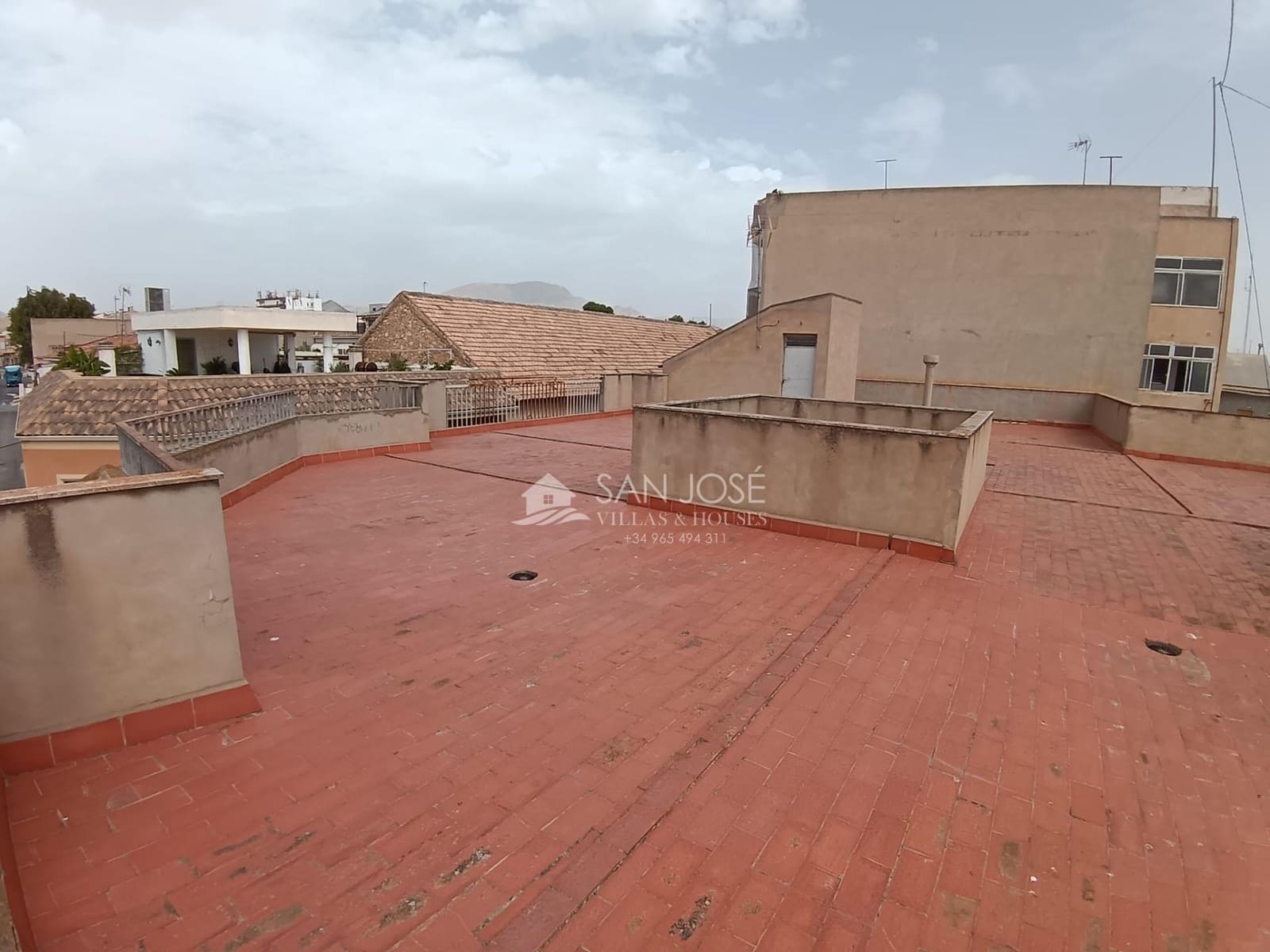 8 camera da letto Commerciale in vendita in Monforte del Cid con garage - 331.000 € (Rif: 9311095)