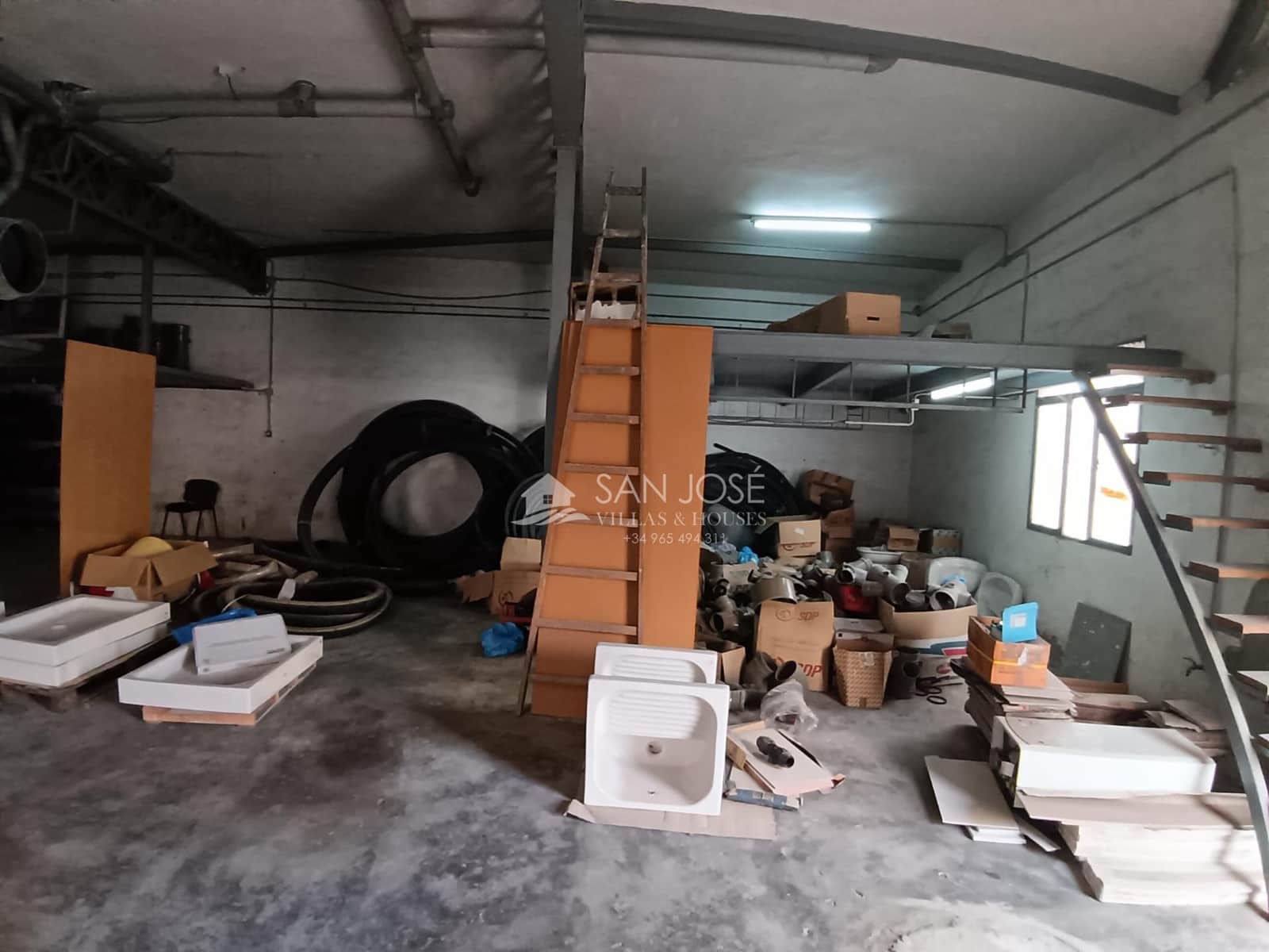 8 camera da letto Commerciale in vendita in Monforte del Cid con garage - 331.000 € (Rif: 9311095)