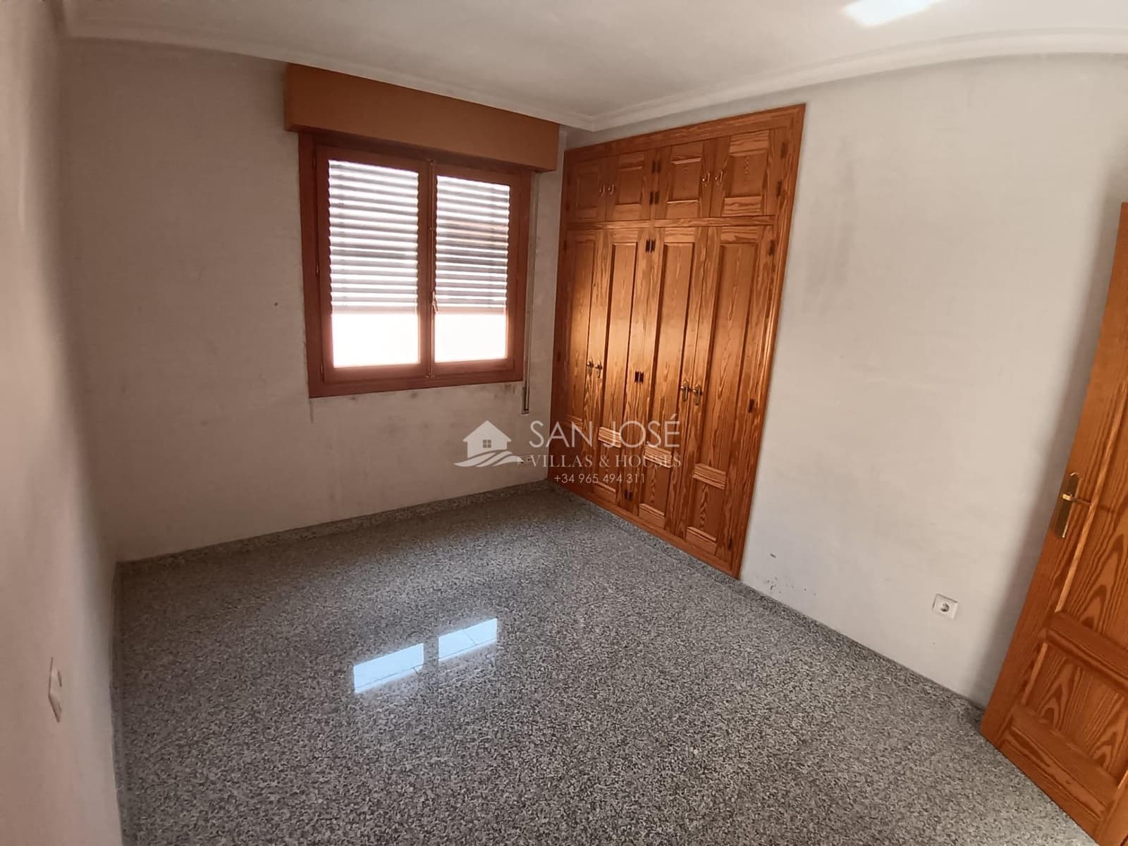 8 camera da letto Commerciale in vendita in Monforte del Cid con garage - 331.000 € (Rif: 9311095)