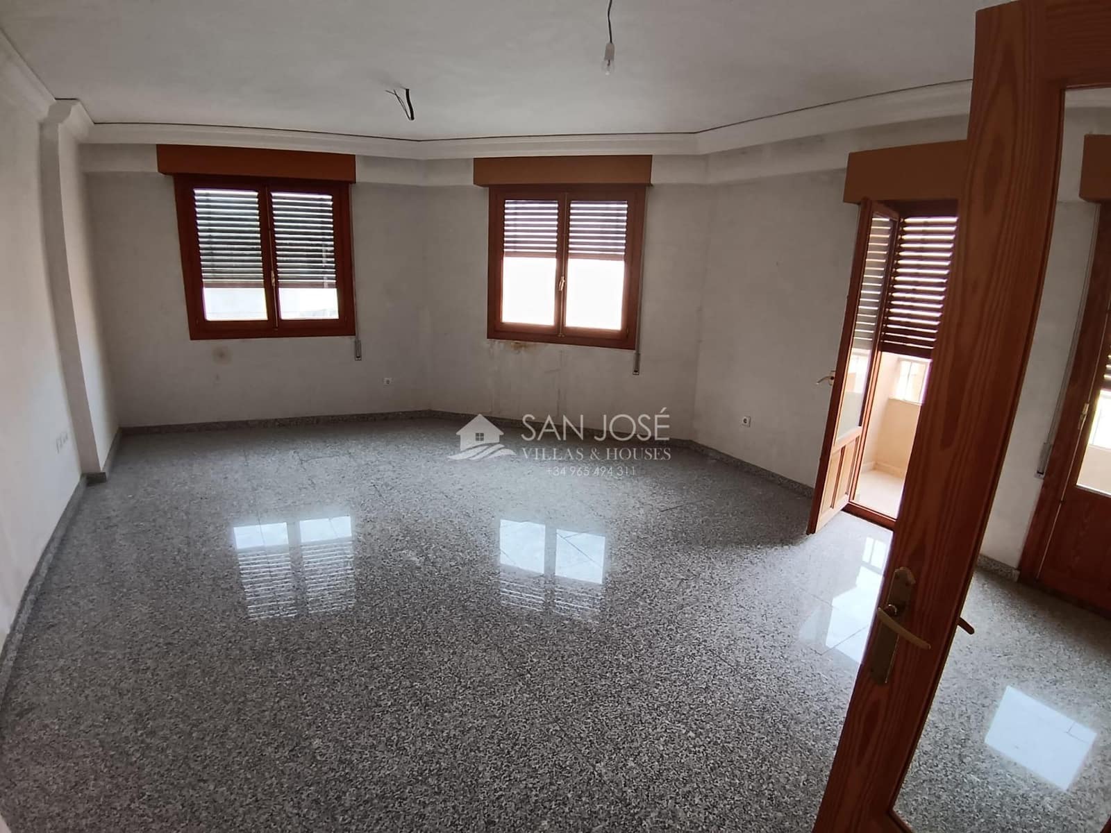 8 camera da letto Commerciale in vendita in Monforte del Cid con garage - 331.000 € (Rif: 9311095)