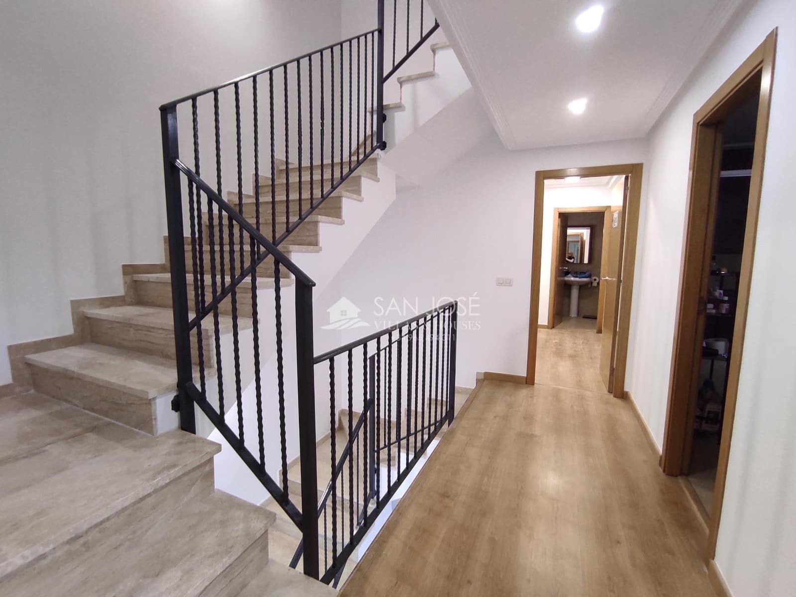 4 chambre Bungalow à vendre à Monforte del Cid avec garage - 260 000 € (Ref: 9341103)