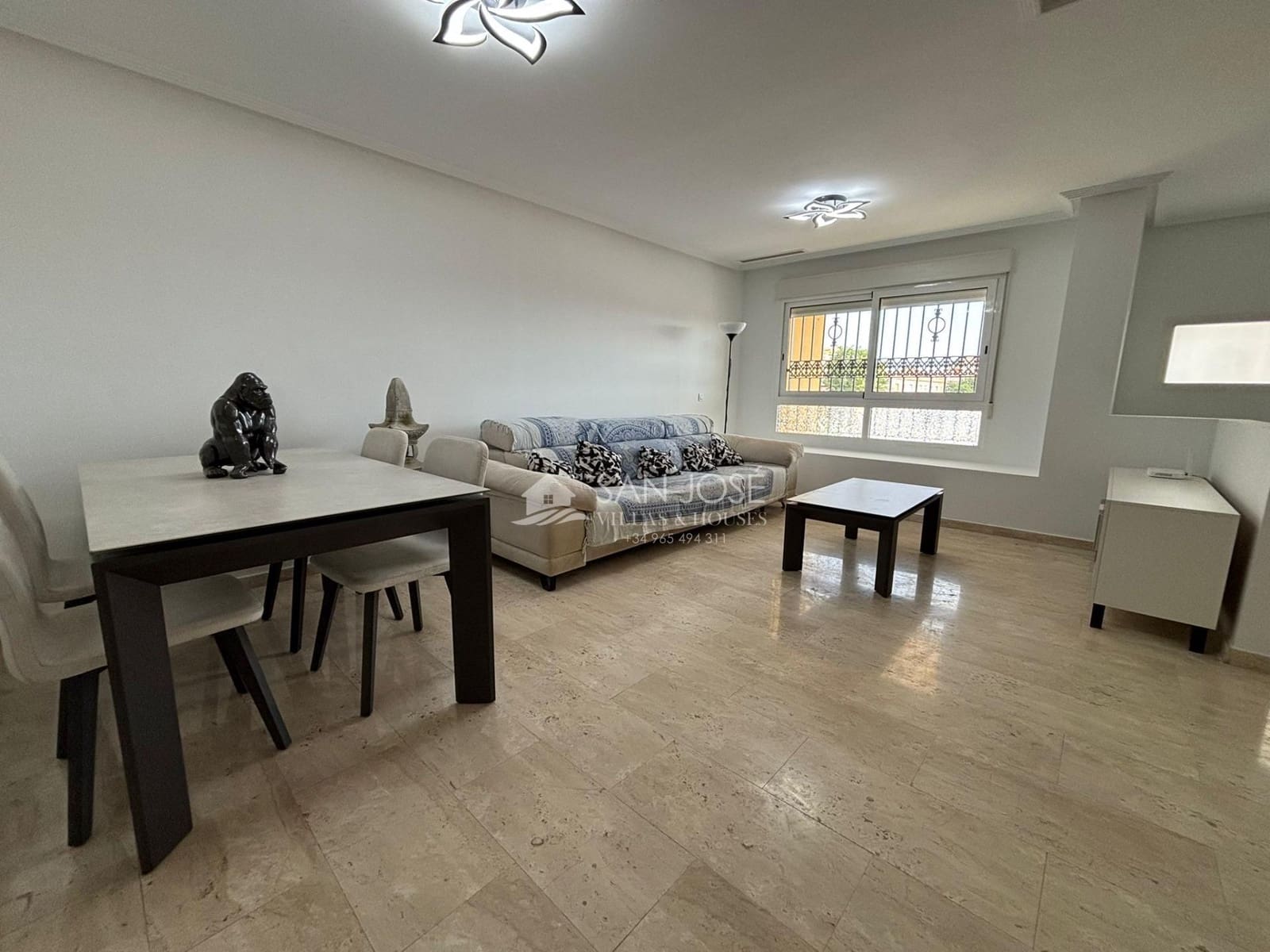 4 chambre Bungalow à vendre à Monforte del Cid avec garage - 260 000 € (Ref: 9341103)