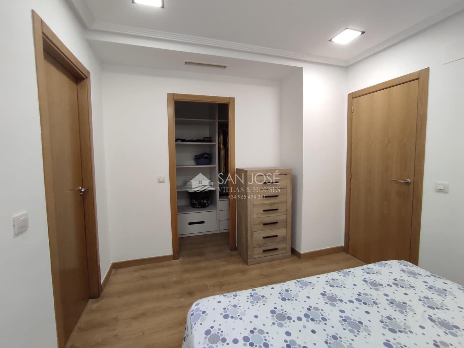 Bungalow de 4 habitaciones en Monforte del Cid en venta con garaje - 256.000 € (Ref: 9341103)