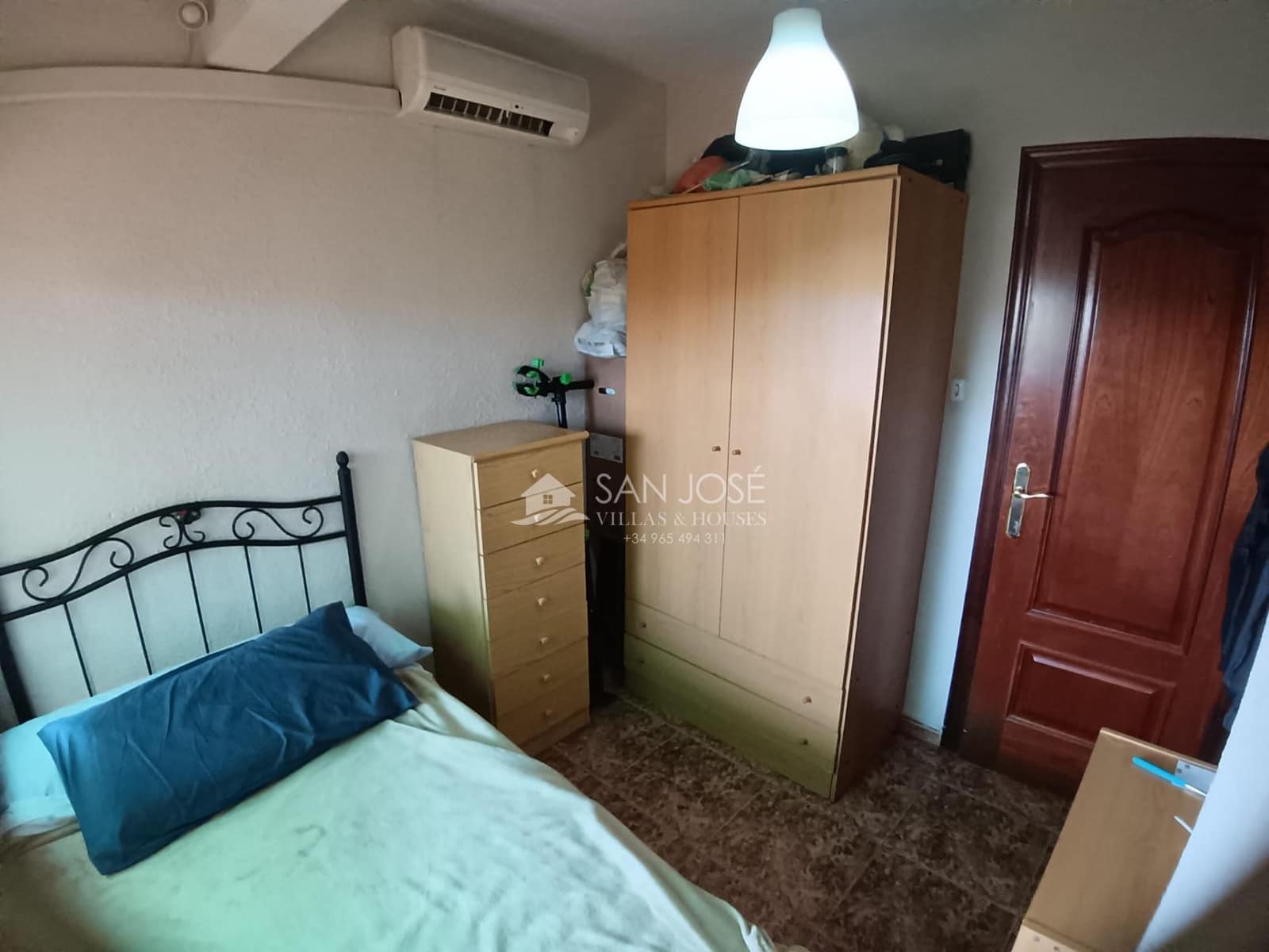 4 soverom Penthouse til salgs i Alicante by - € 176 000 (Ref: 9342132)