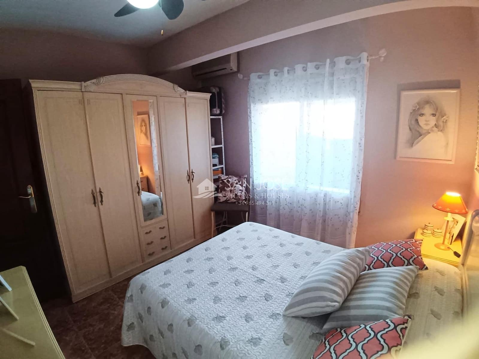 4 soverom Penthouse til salgs i Alicante by - € 176 000 (Ref: 9342132)