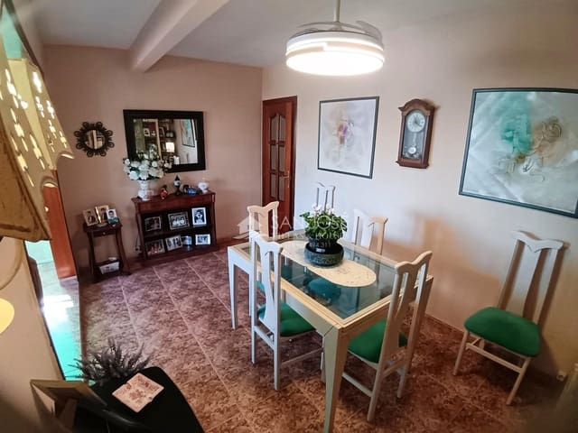 4 soverom Penthouse til salgs i Alicante by - € 176 000 (Ref: 9342132)