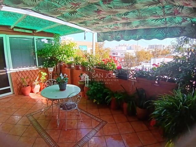 4 soverom Penthouse til salgs i Alicante by - € 176 000 (Ref: 9342132)