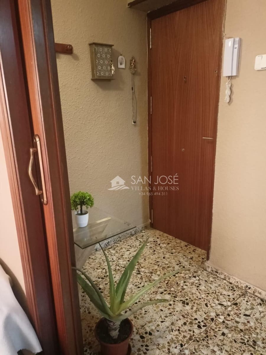 3 soveværelse Lejlighed til salg i Alicante by - € 140.000 (Ref: 9343260)