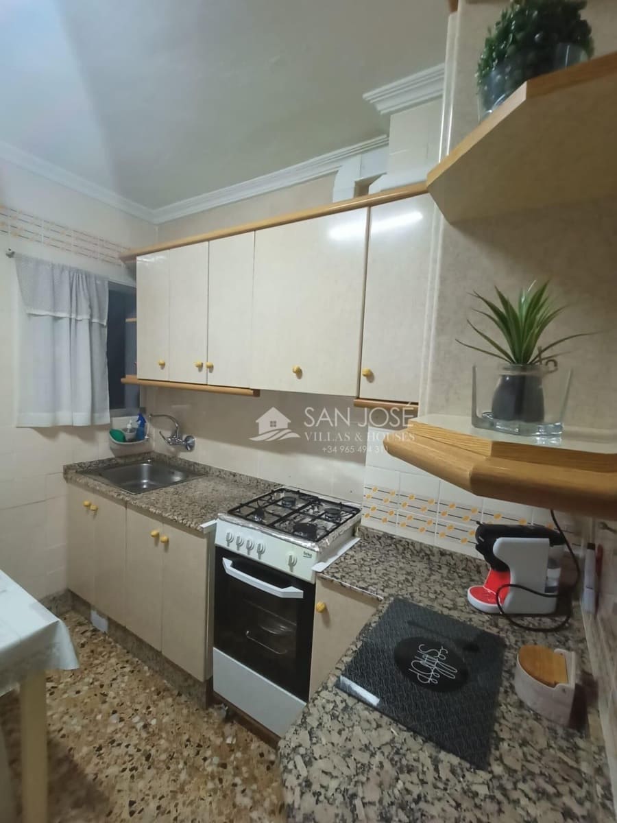 3 soveværelse Lejlighed til salg i Alicante by - € 140.000 (Ref: 9343260)