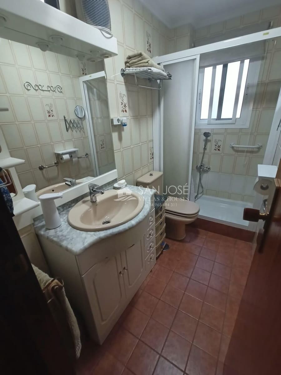 3 soveværelse Lejlighed til salg i Alicante by - € 140.000 (Ref: 9343260)