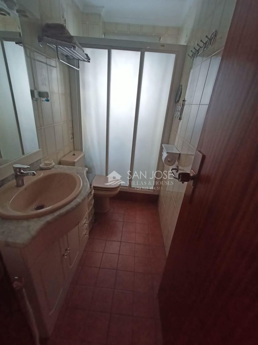 3 soveværelse Lejlighed til salg i Alicante by - € 140.000 (Ref: 9343260)