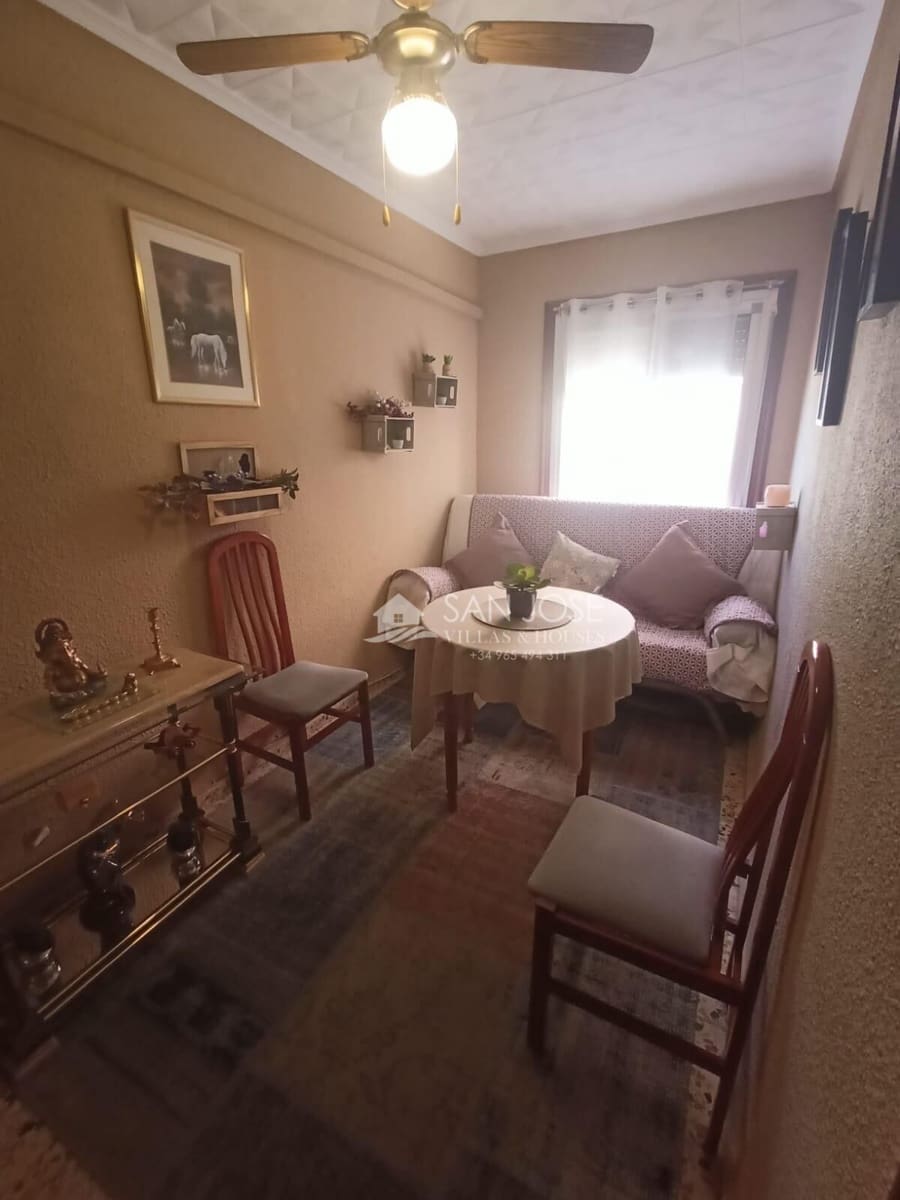 3 soveværelse Lejlighed til salg i Alicante by - € 140.000 (Ref: 9343260)