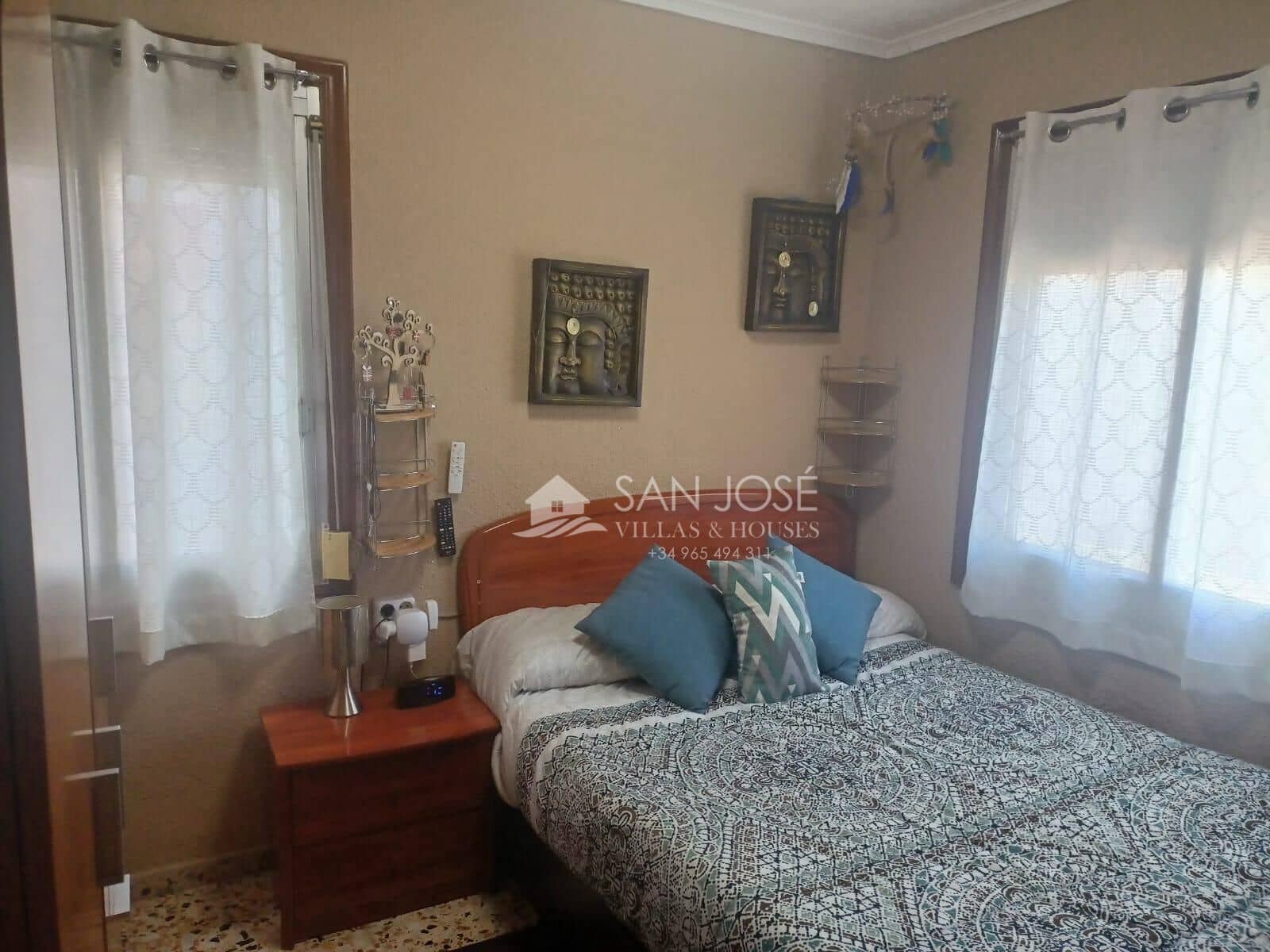 3 soveværelse Lejlighed til salg i Alicante by - € 140.000 (Ref: 9343260)