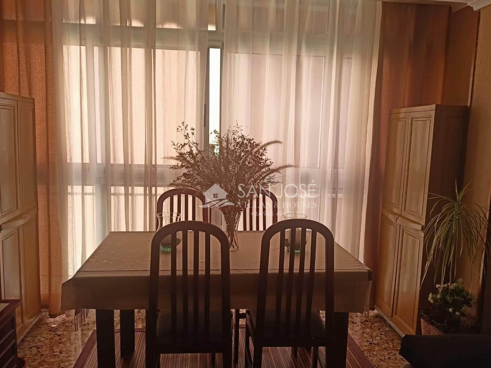 3 soveværelse Lejlighed til salg i Alicante by - € 140.000 (Ref: 9343260)